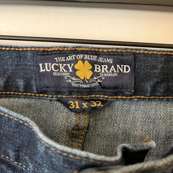 LUCKY BRAND jeans - Relaxed Straight fit - 31x32 - EUC - Picture 2 of 2
